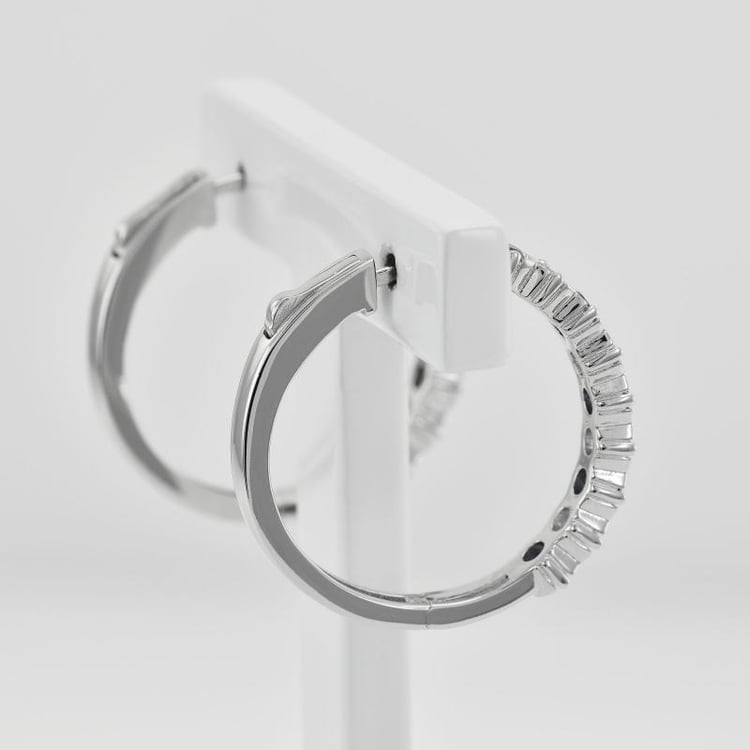 Kruhové náušnice zo striebra so zafírmi a zirkónmi 35782