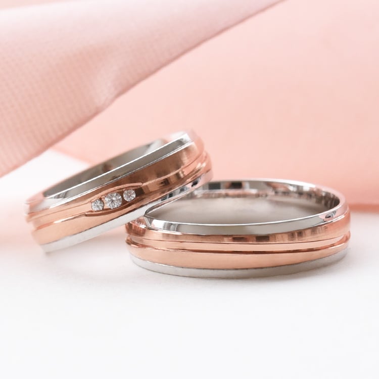 Decentné snubné prstene zo zlata s diamantmi 77282