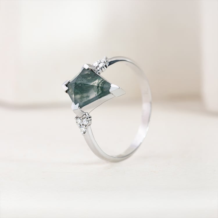 Jedinečný zásnubný prsteň s machovým achátom Floki 150082