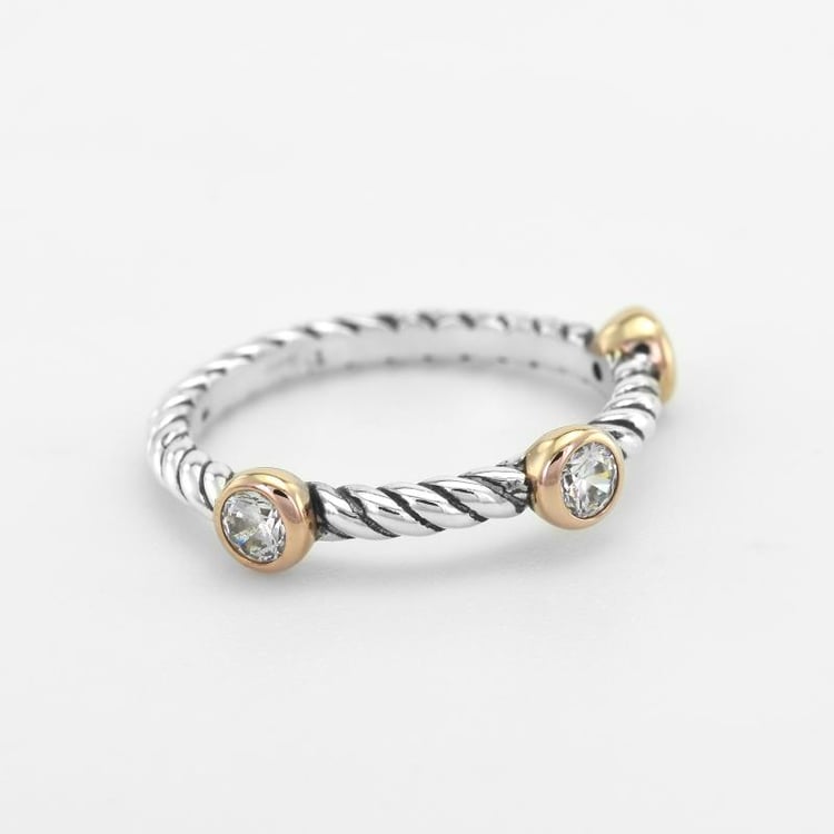 Strieborný prsteň s tromi zirkónmi Lebron 51809