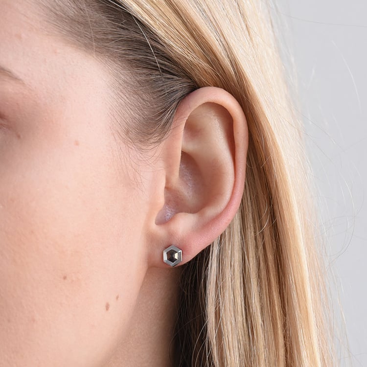 Zlaté náušnice s diamantom 74608