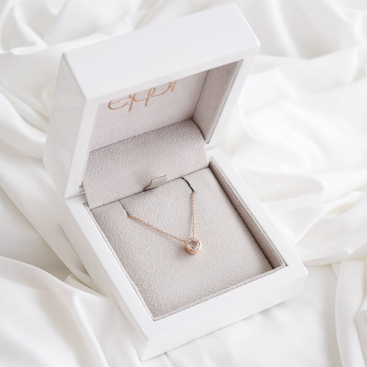 Zlatý náhrdelník s IGI certifikovaným lab-grown diamantom Tazmin 96923