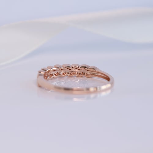 Eternity prsteň s lab-grown diamantovými lístkami Fulton