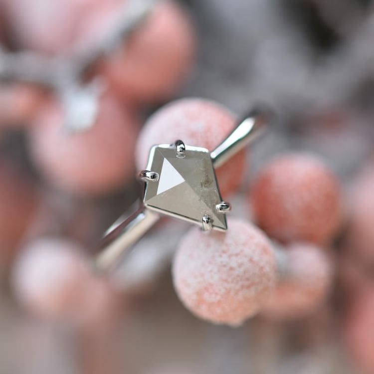 Prsteň s diamantom salt'n'pepper 44341