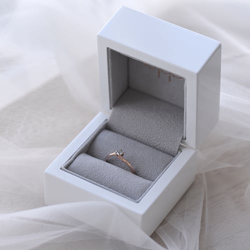Zásnubný prsteň s lab-grown diamantom Hariti
