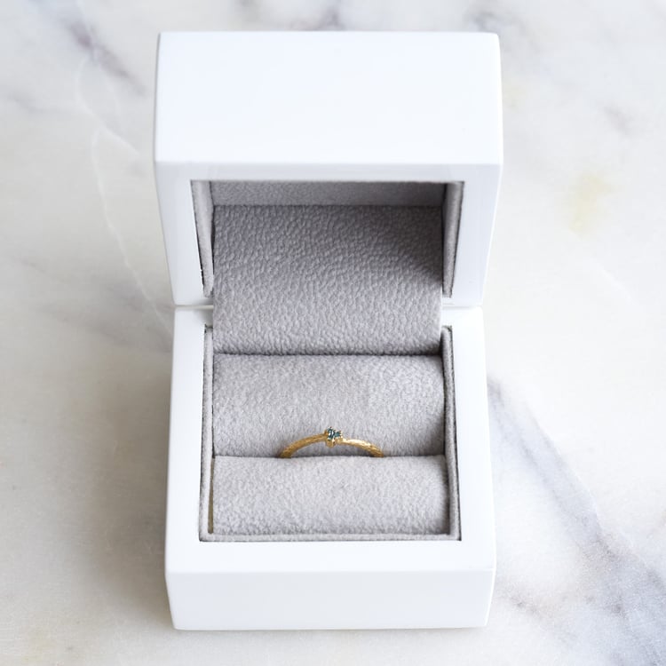 Pozlátený prsteň s diamantmi 86106