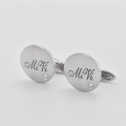 Zlaté manžetové gombíky s gravírom a diamantmi Galaxy