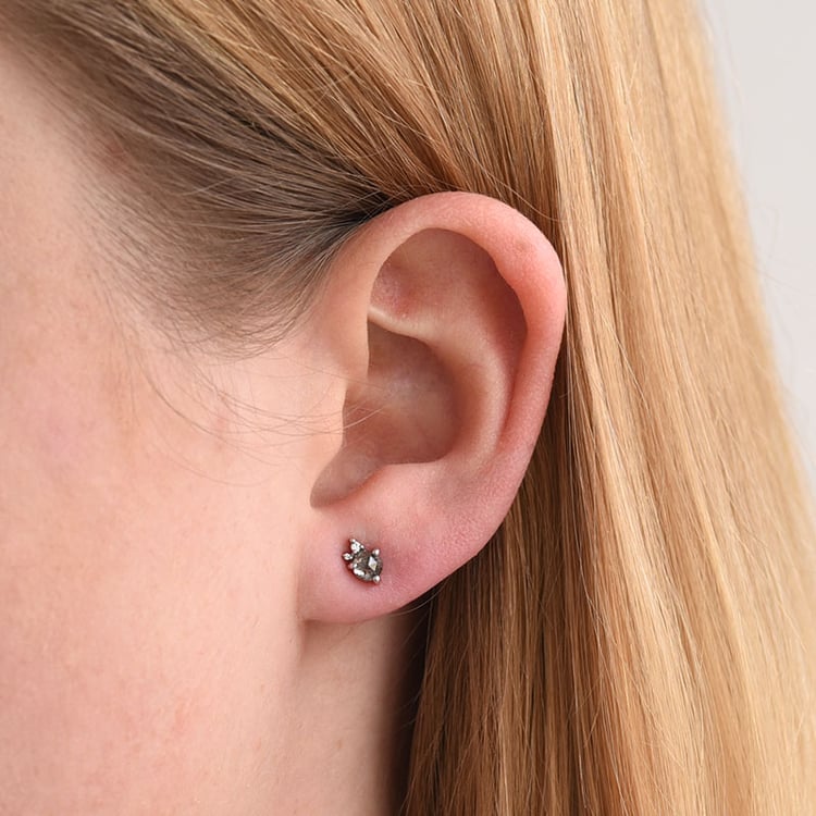 Zlaté náušnice so salt and pepper diamantom 78910