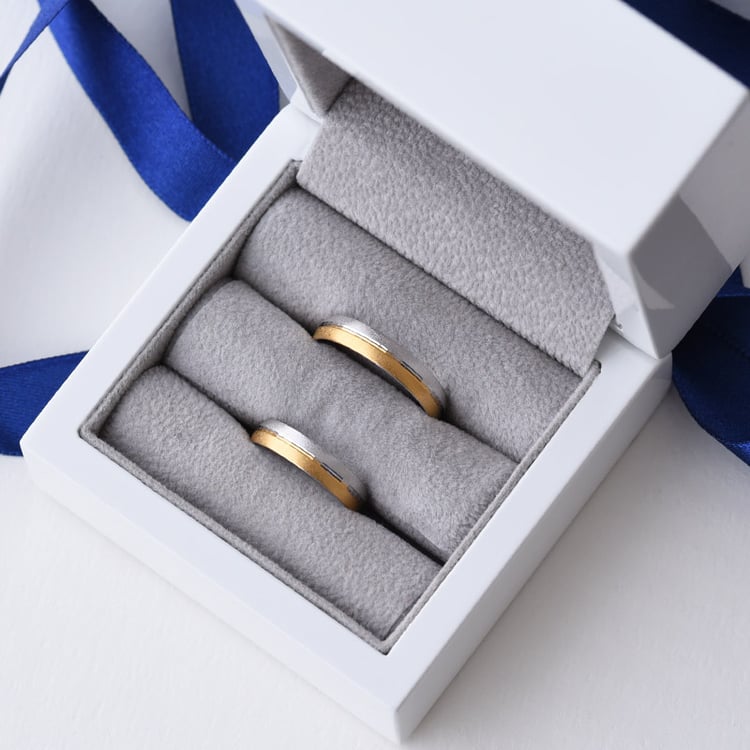 Snubné prstene s matným povrchom 76330