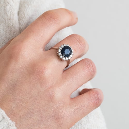 Prsteň s modrým zafírom a diamantmi Zanite