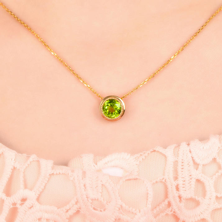 Zlatý náhrdelník s olivínom Henia 9998