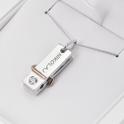 Zlatý prívesok v tvare kolíčka