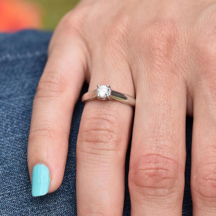 Prsteň s diamantom 64781