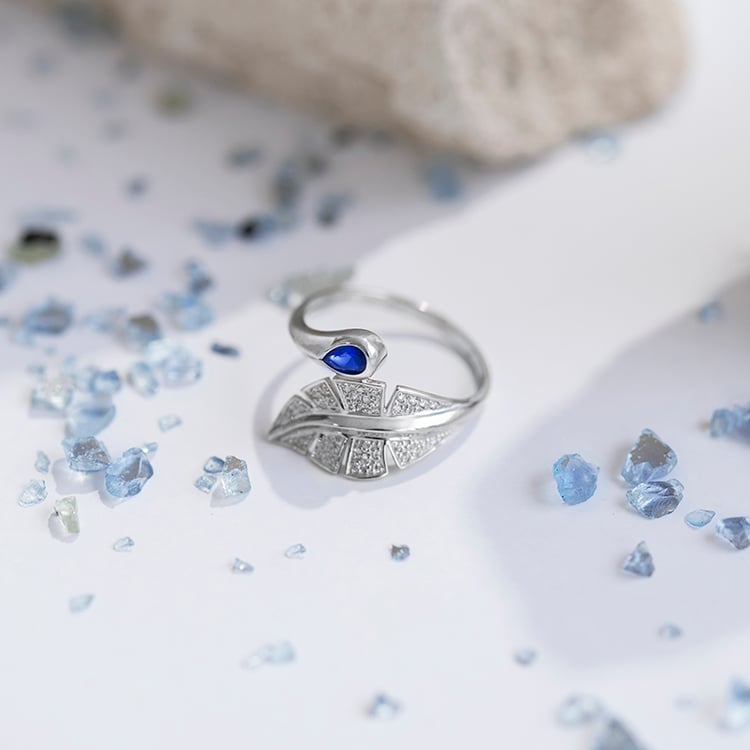 Strieborný prsteň v tvare listu Elmira 109357