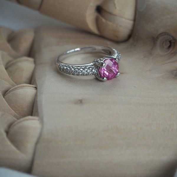 Prsteň so zafírom 13897