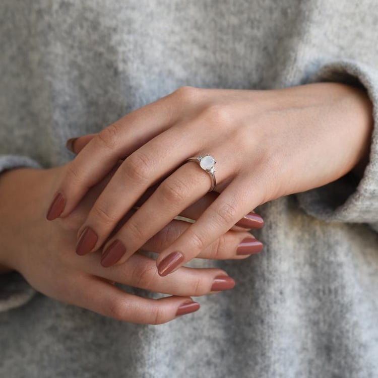 Zlatý prsteň s moissanitmi a mesačným kameňom 51909