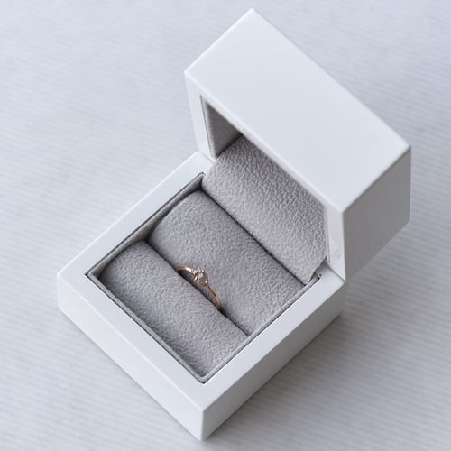 Nežný zlatý prsteň so salt and pepper diamantom Aghate