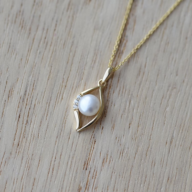 Elegantný zlatý prívesok 61515