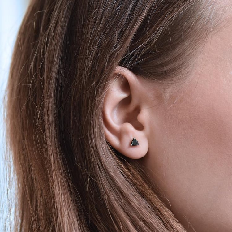 Zlaté náušnice s trillion čiernymi diamantmi Gonzall 37523