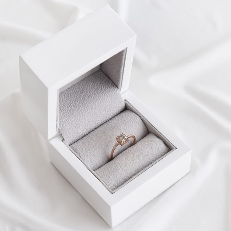 Prsteň so salt and pepper diamantom 93859