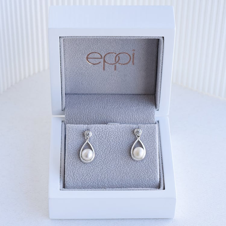 Strieborné perlové náušnice so zirkónmi 96436