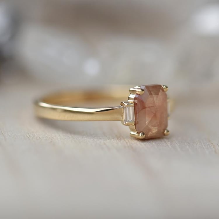 Prsteň s diamantom 44744