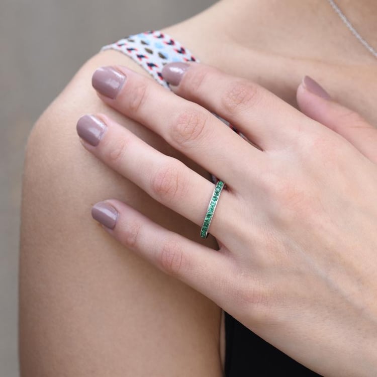 Smaragdový eternity prsteň 23101