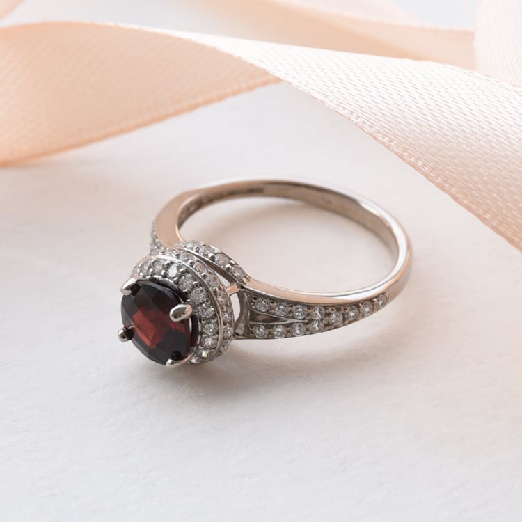 Granátový prsteň so zirkónmi 78413