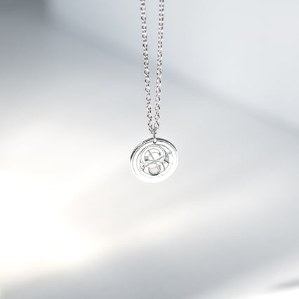 Personalizovaný strieborný prívesok Pražský orloj