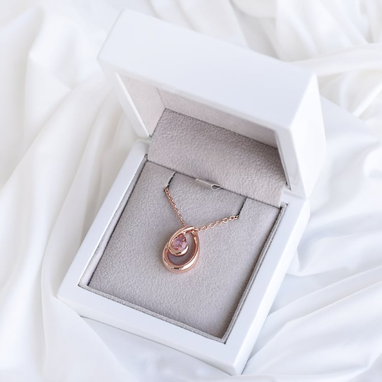 Pozlátený prívesok s morganitovou kvapkou 89866