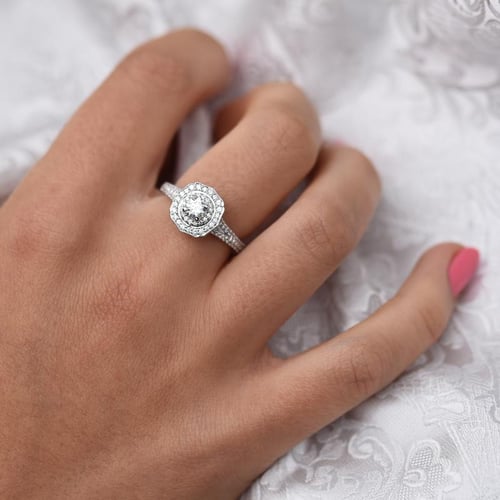 Extravagantný halo zásnubný prsteň s lab-grown diamantmi Giannes