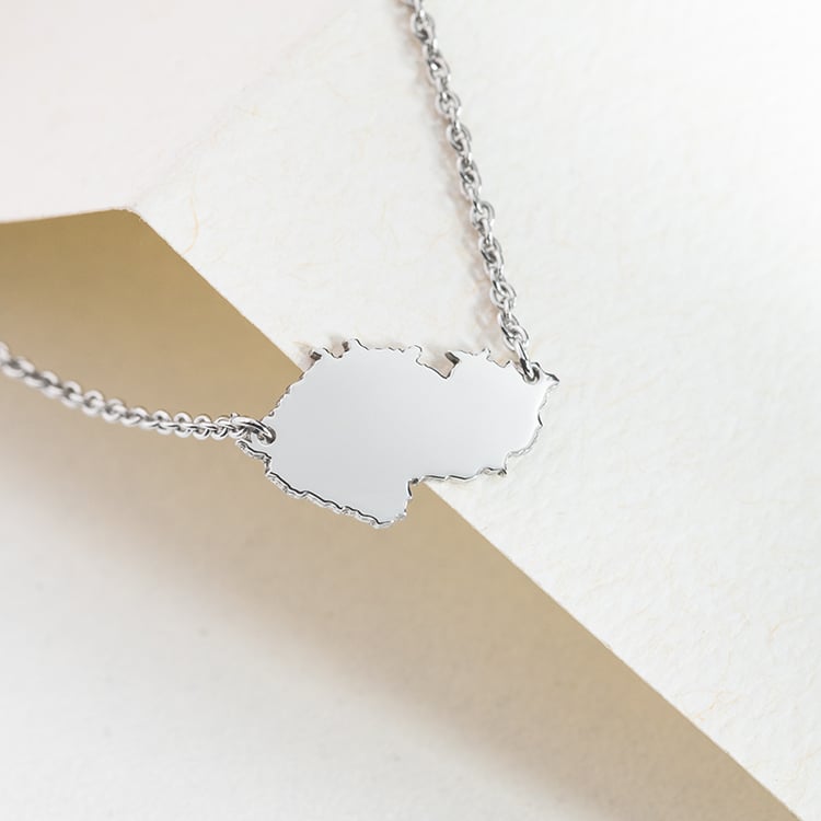 Strieborný náhrdelník Česká republika 147754