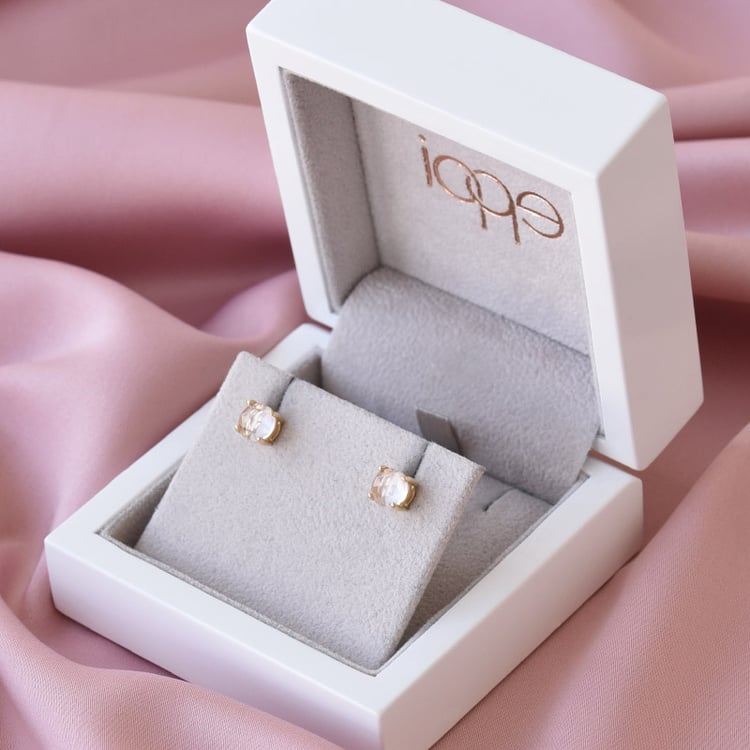 Jemné náušnice s ruženinmi zo žltého zlata 79941