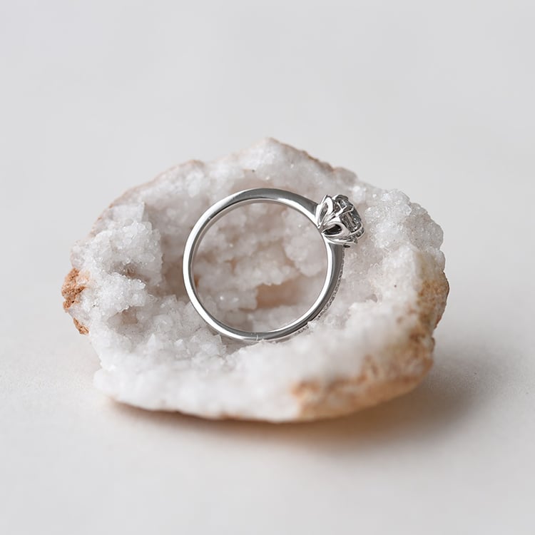 Prsteň v tvare kvetu 66046