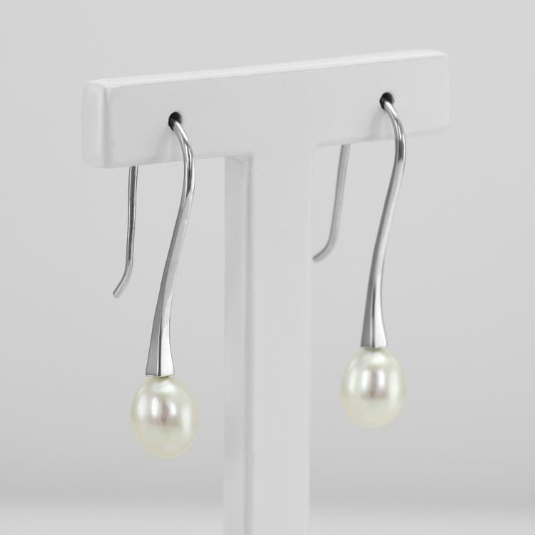 Visiace perlové náušnice 50329