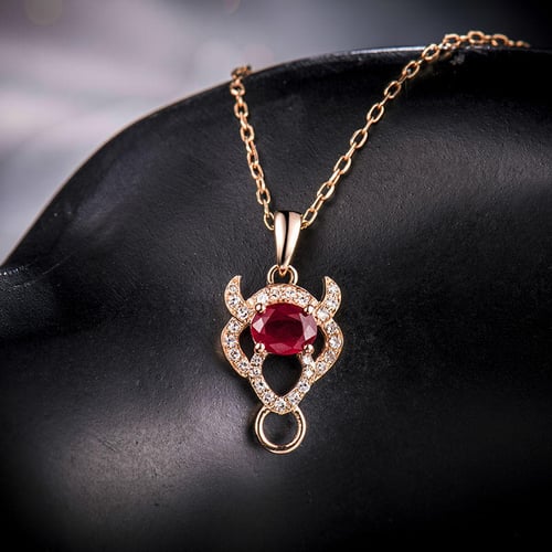 Rubínový prívesok v znamení Býka s diamantmi Taurus