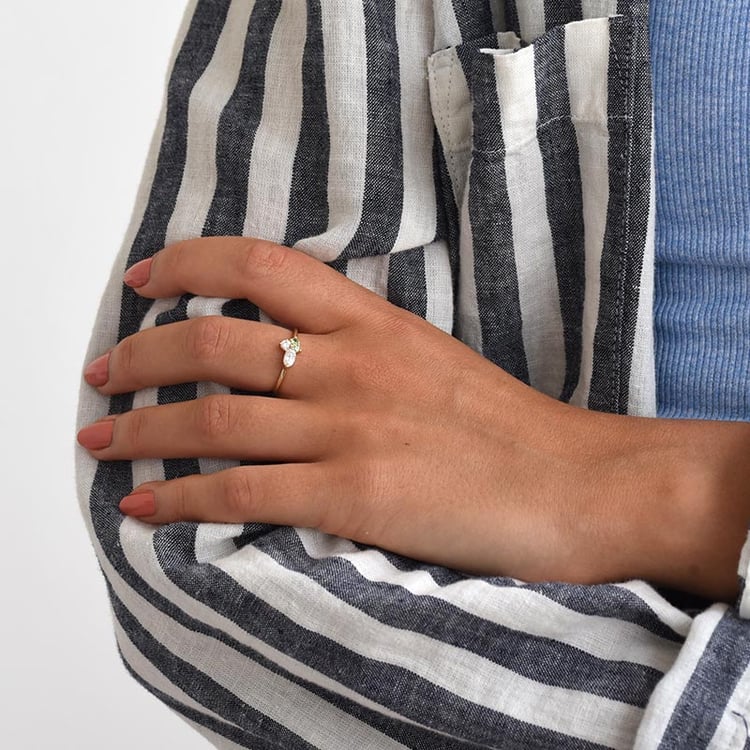 Prsteň s moissanitmi a tsavorit granátmi zo zlata 84398