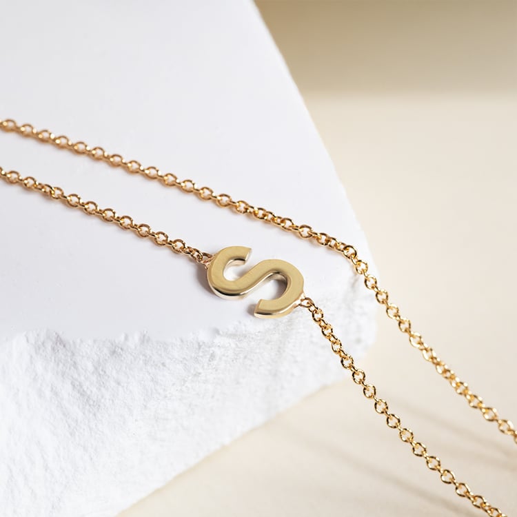 Náhrdelník s písmenom vašej voľby Lupe 149616