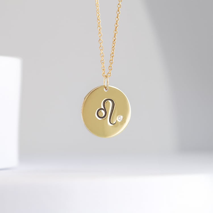 Zlatý prívesok so znamením a diamantom Lev 144226