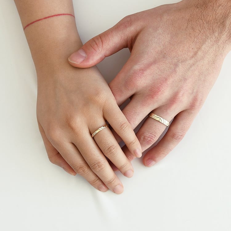 Svadobné obrúčky s ručnou rytinou slnka Villa 118335