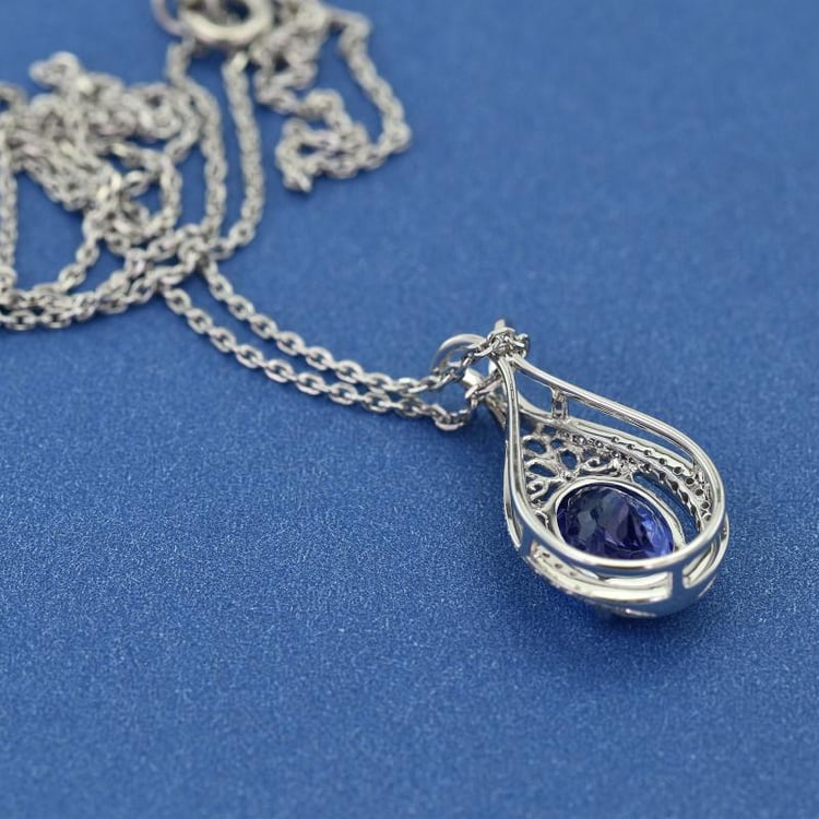 Tanzanitový náhrdelník s diamantmi 9882