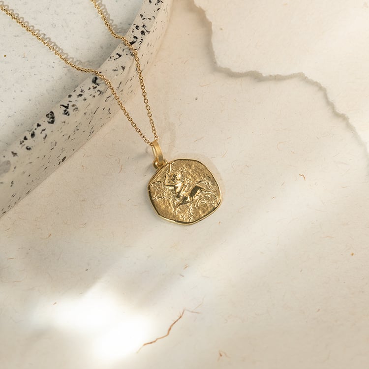 Strieborný prívesok so symbolmi znamenia zverokruhu 136660