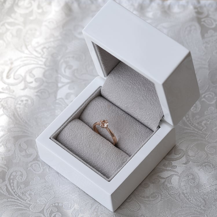 Zlatý prsteň 63618