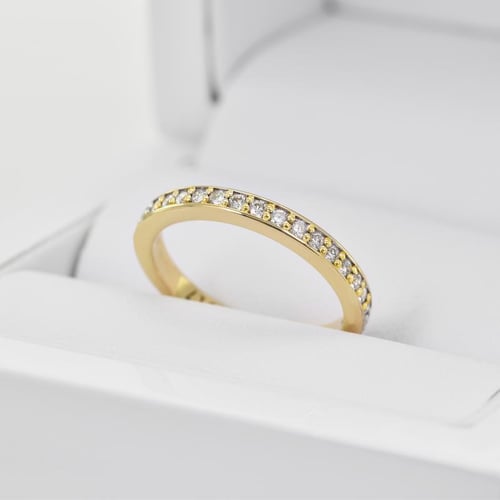 Eternity prsteň s 1.25mm moissanitmi Neville