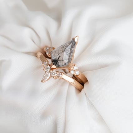 Jedinečný prsteň s rutilovým krištáľom Floki