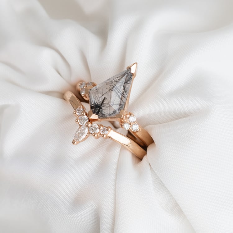 Jedinečný prsteň s rutilovým krištáľom Floki 124518