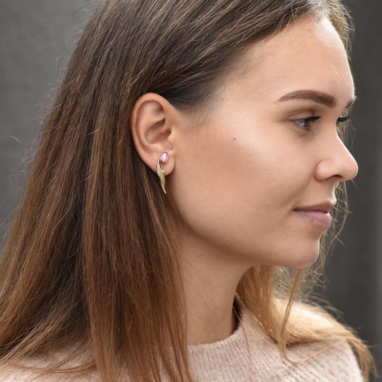 Zlaté tulipánové náušnice s enamelom a diamantmi 48951