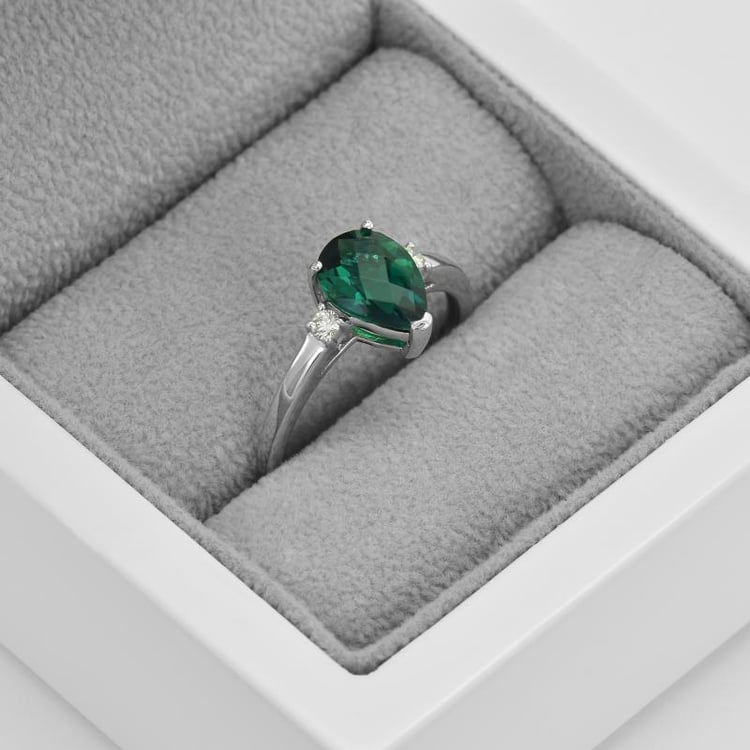 Prsteň s pear smaragdom 45383