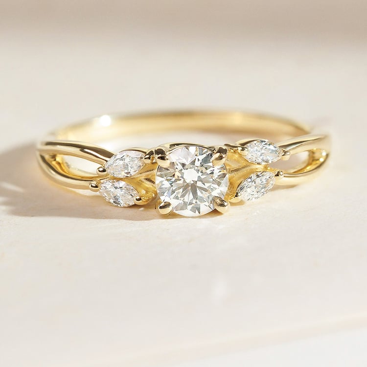 Eppi.cz _ Produkty _ Zásnubní prsten ze zlata s 0.42ct IGI certifikovaným lab-grown diamantem Halym.html 158315