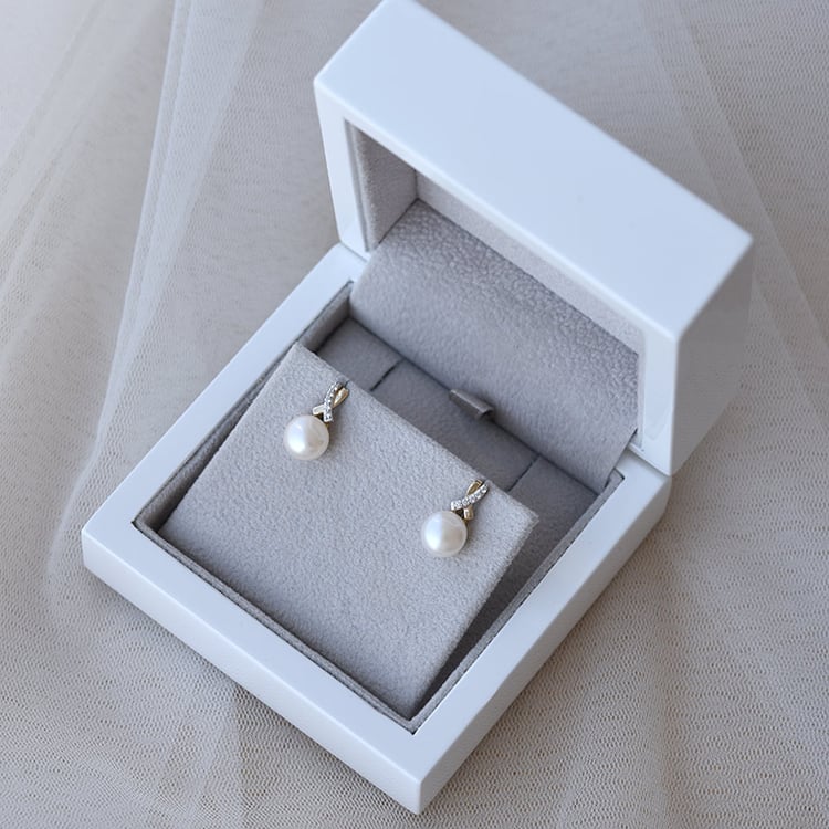 Zlaté náušnice s perlami 67613